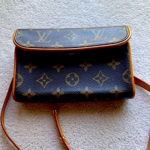 LOUIS VUITTON Bum Bag Pouch Pochette Florentine